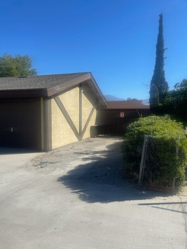 Building Photo - 4128 Trevor Ln