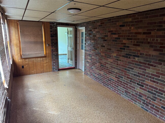 Building Photo - 11 Maiden Ln