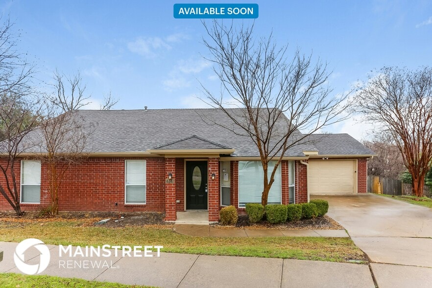 Primary Photo - 1818 Knob Hill Dr
