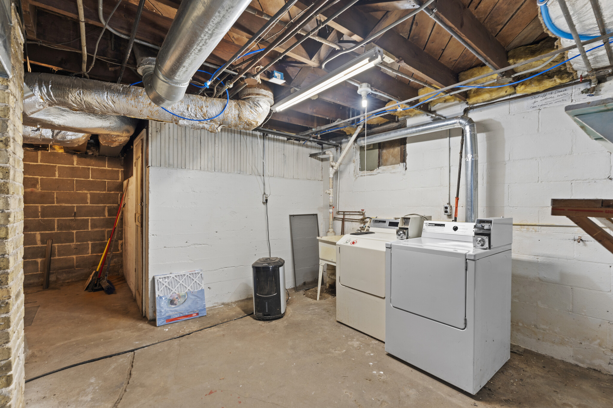 Washer and Dryer - 939 Genesee St