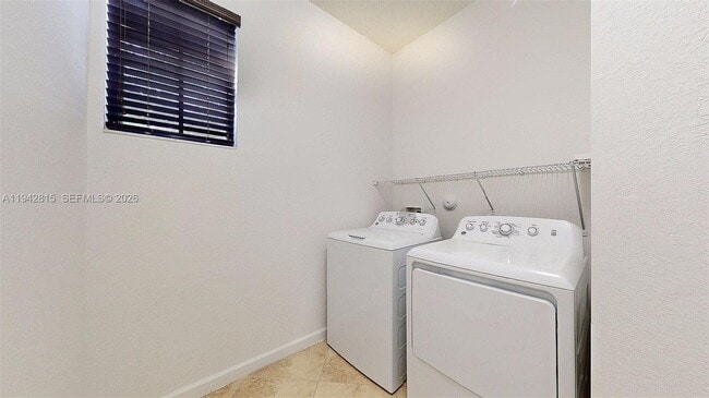 Building Photo - 16620 SW 42nd Terrace