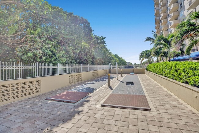 Building Photo - 2000 S Ocean Blvd
