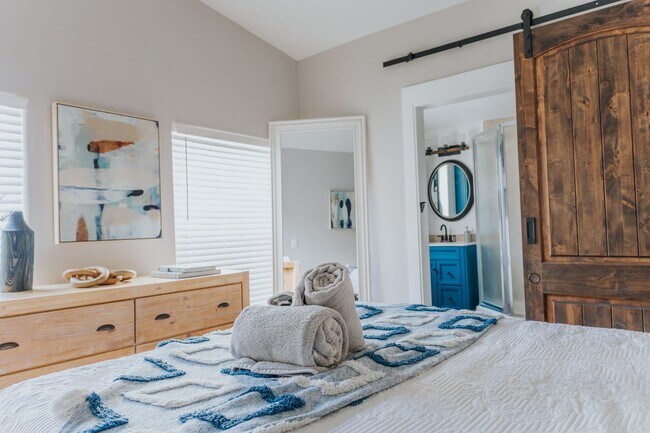 Building Photo - Clear Creek Escape: Private Half-Acre Moun...