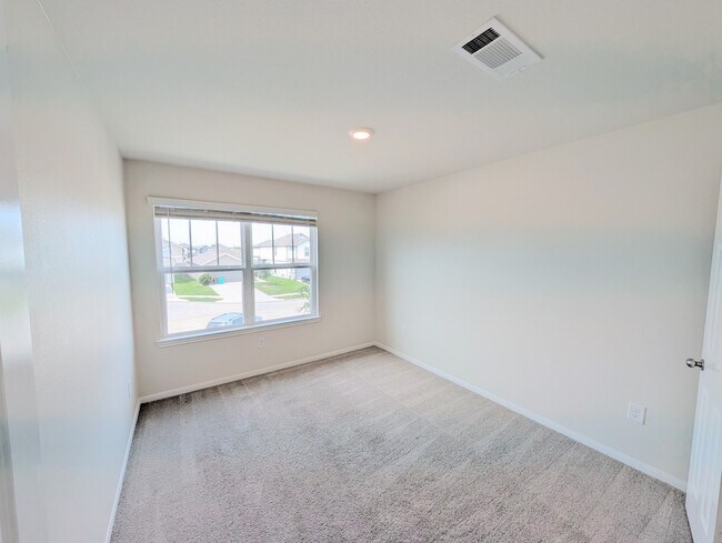 Building Photo - 17914 Grassy Prairie Dr