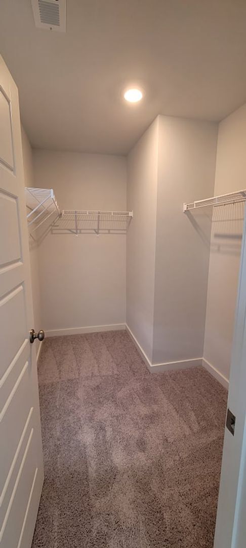 Building Photo - Brand New Townhome!