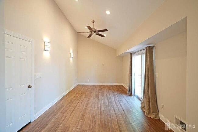 Building Photo - 19 Wetherhill Way
