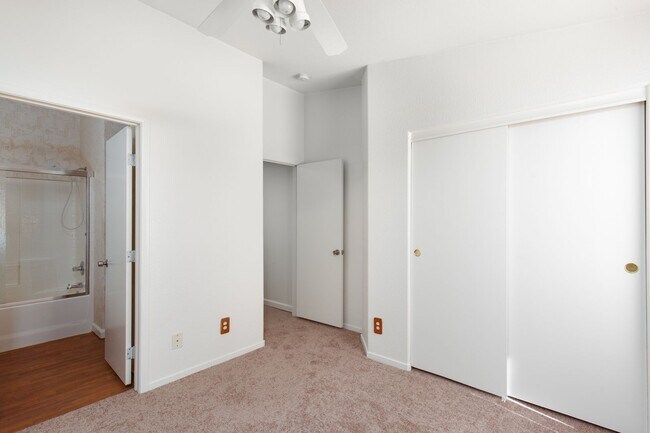 Building Photo - Two bedroom townhome with garage in gated ...