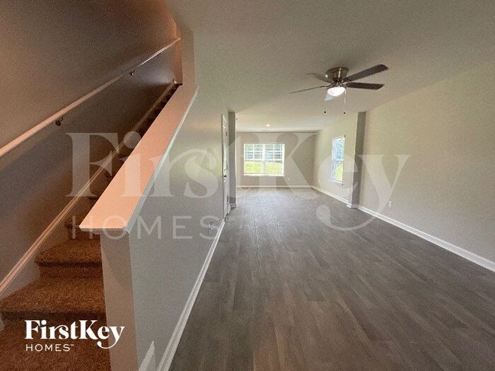 Building Photo - 141 Nova Ln