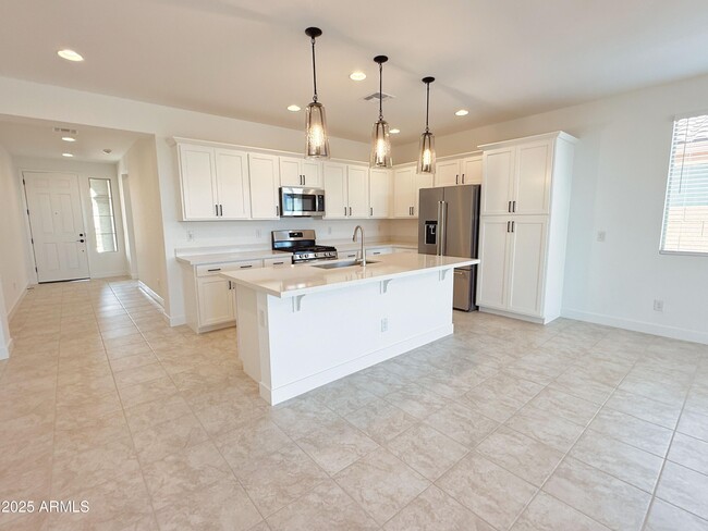 Building Photo - 14807 W Soft Wind Dr