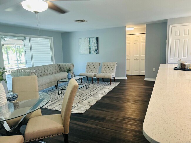 Building Photo - 2013 Finland Dr