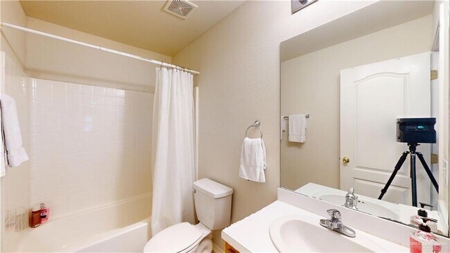 Building Photo - 1505 Candy Ln