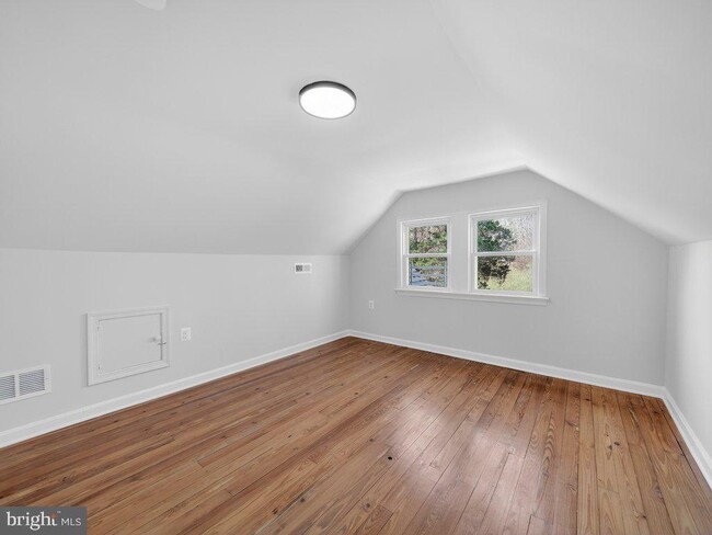 Building Photo - 9325 Brentsville Rd