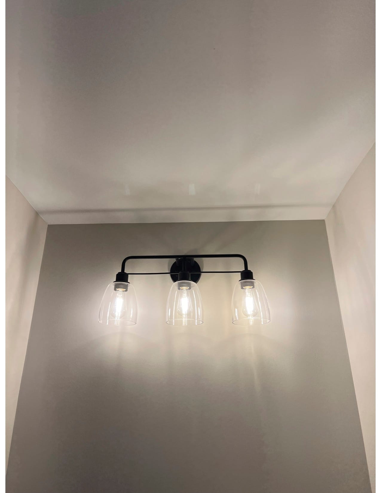 Building Photo - 180 N Winooski Ave