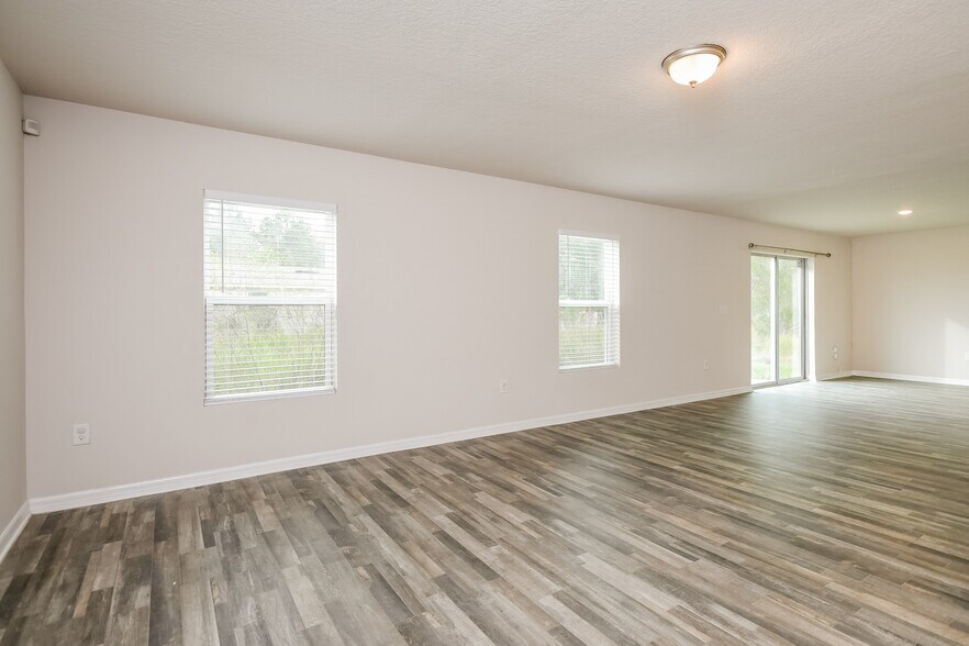 Building Photo - 113 Talavera Ln