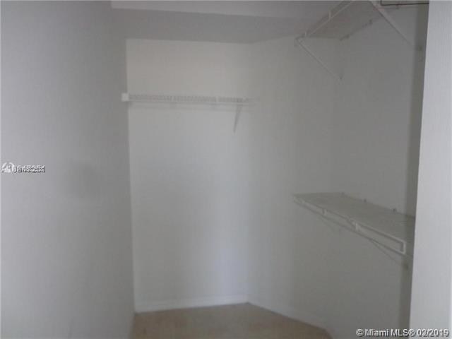 Building Photo - 777 SW 111th Way