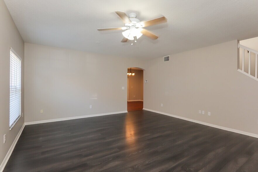 Building Photo - 11116 Newbridge Dr