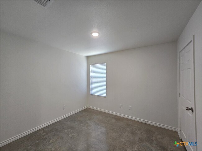 Building Photo - 2318 Zanoletti Ct