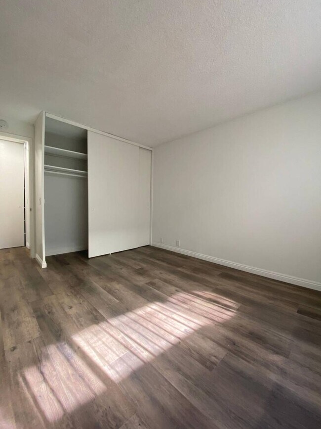 Building Photo - 1.0 bedroom in Monrovia California 91016