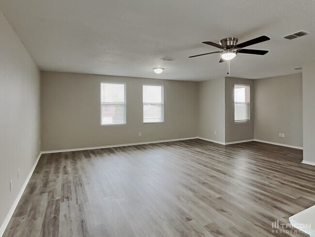 Building Photo - 5305 Riverflat Ct