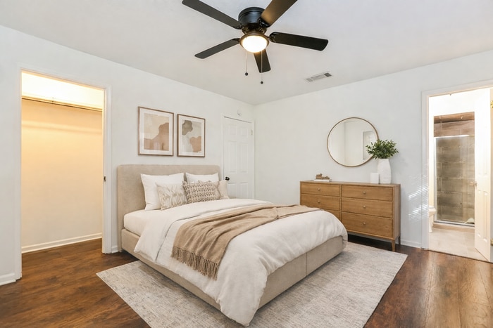 Building Photo - 1401 Jennifer Dr