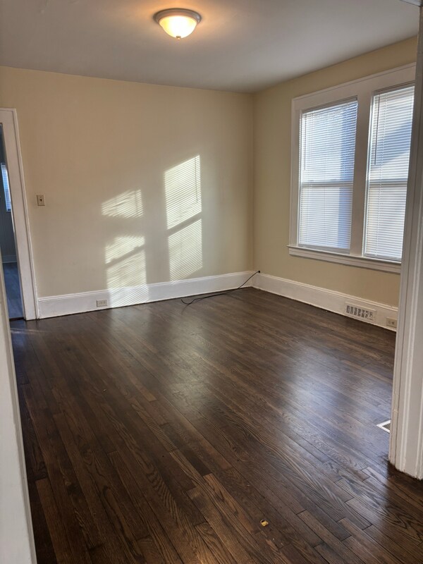 Building Photo - 2939 Bon Air Ave