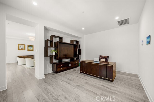 Building Photo - 119 Nest Pine