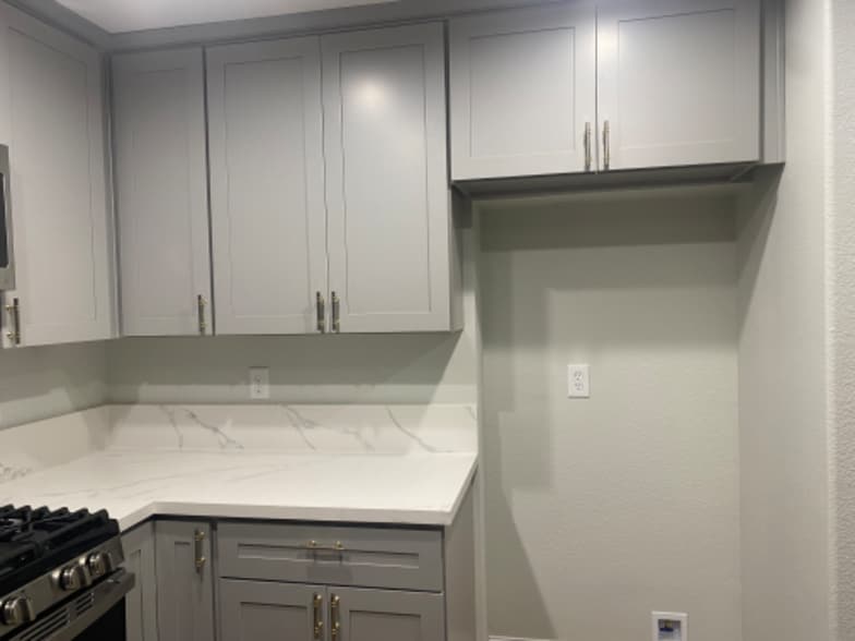 Building Photo - 8267 Moorhaven Way