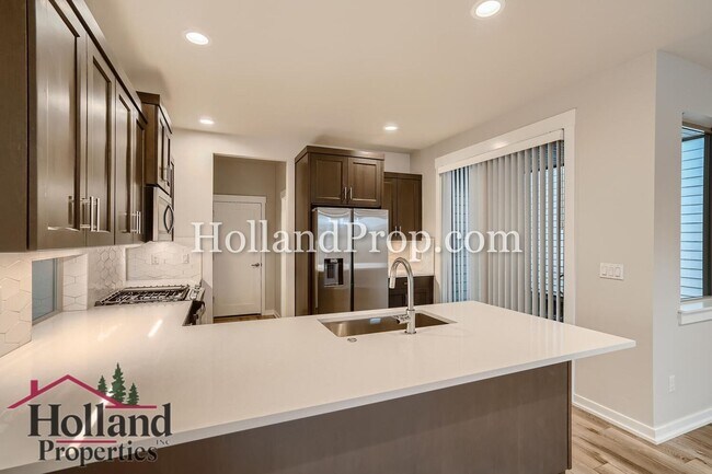 Building Photo - Brand-New Luxury Living Near Butternut Creek Park!