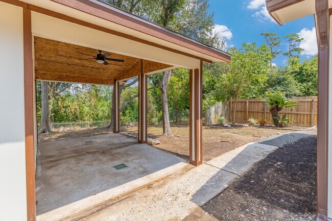 Building Photo - 12523 Province Point Dr