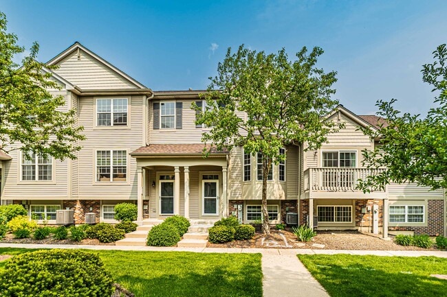 Building Photo - 1060 Ellsworth Dr