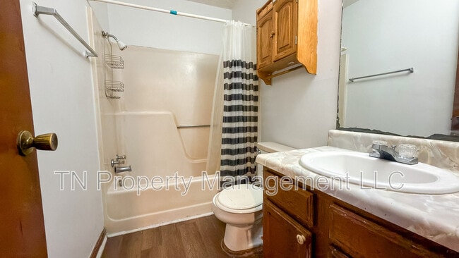 Building Photo - 206 Rue Royale