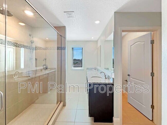 Building Photo - 9399 Serapis Wy