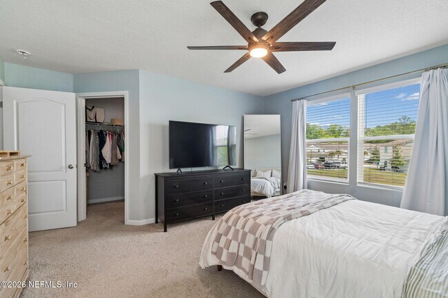 Building Photo - 49 Pasadena Dr