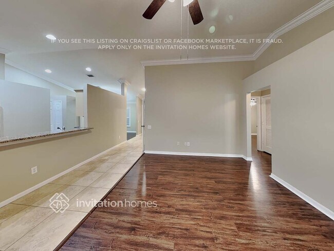 Building Photo - 6647 Clair Shore Dr