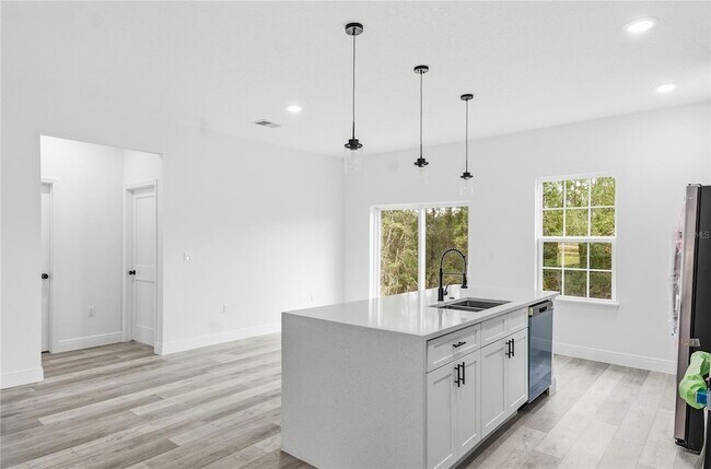Building Photo - 785 Marion Oaks Trail