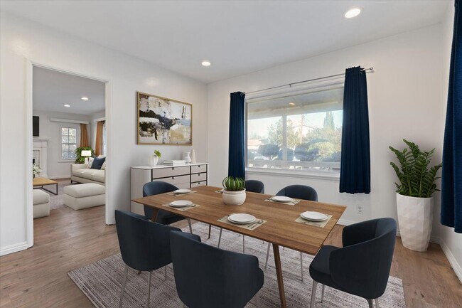 Building Photo - 336 W Hillcrest Blvd