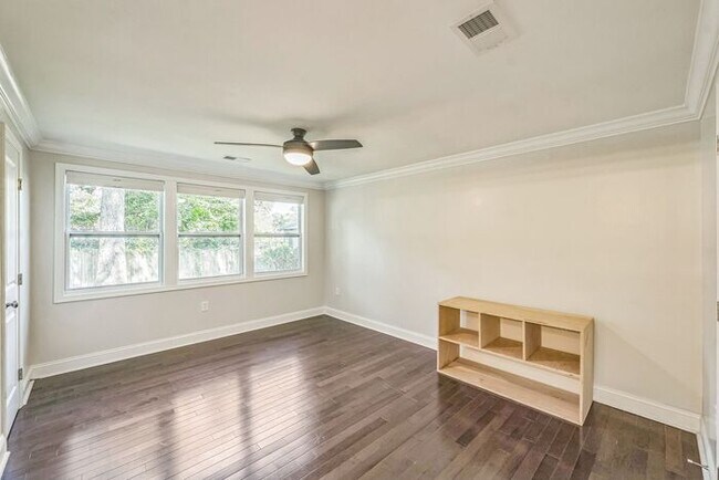 Building Photo - 4402 Cotuit Cir