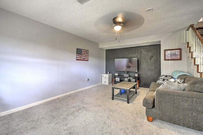 Building Photo - 4406 Willmary Dr