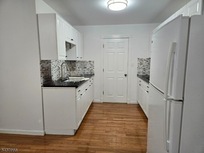 Building Photo - 355 Warwick Turnpike