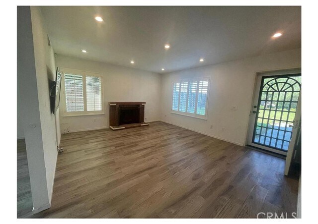 Building Photo - 2231 Lerona Ave