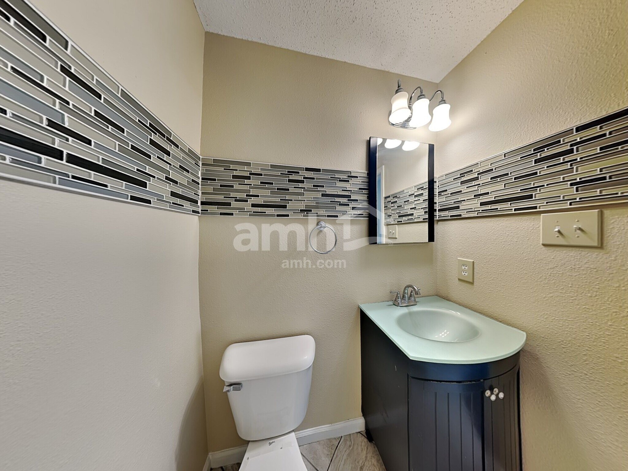 Building Photo - 933 Balto Dr