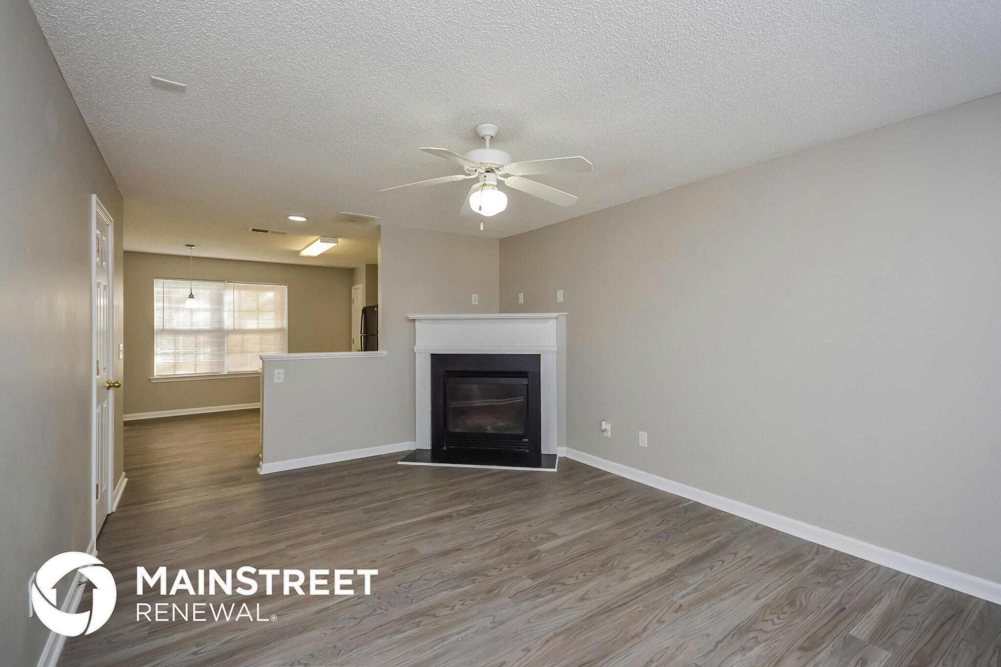 Building Photo - 325 Coral Cir