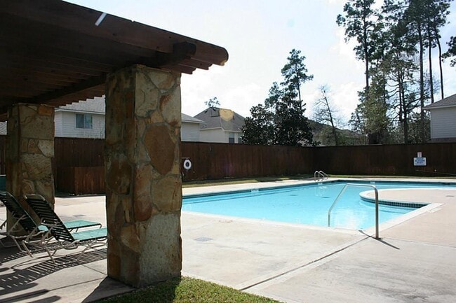 Building Photo - 9106 Memorial Pines Way