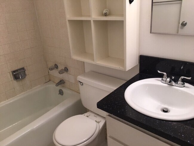 Building Photo - Foothill Condo