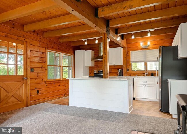 Building Photo - 23581 Belmar Dr