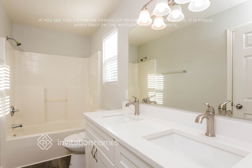 Building Photo - 7917 185th St Ct E