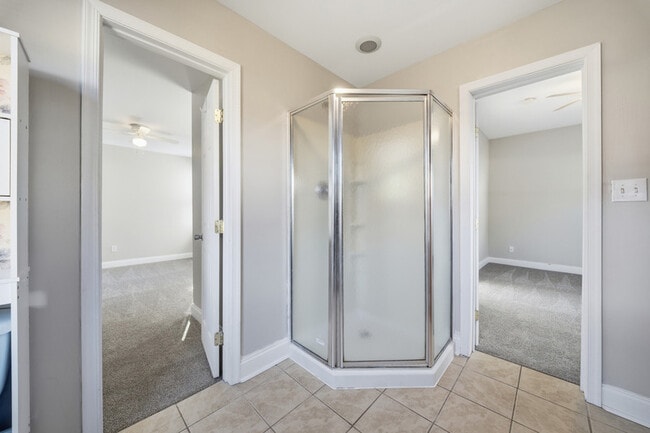 Building Photo - 146 W Seaview Ave