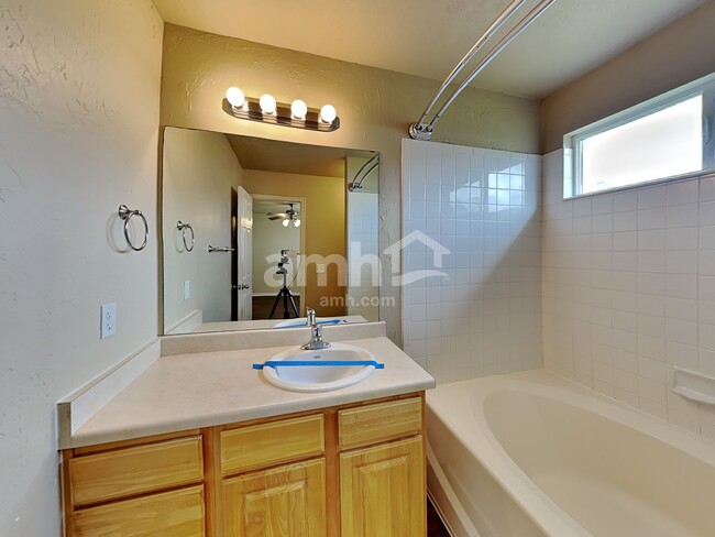 Building Photo - 168 Crystal Bay Dr