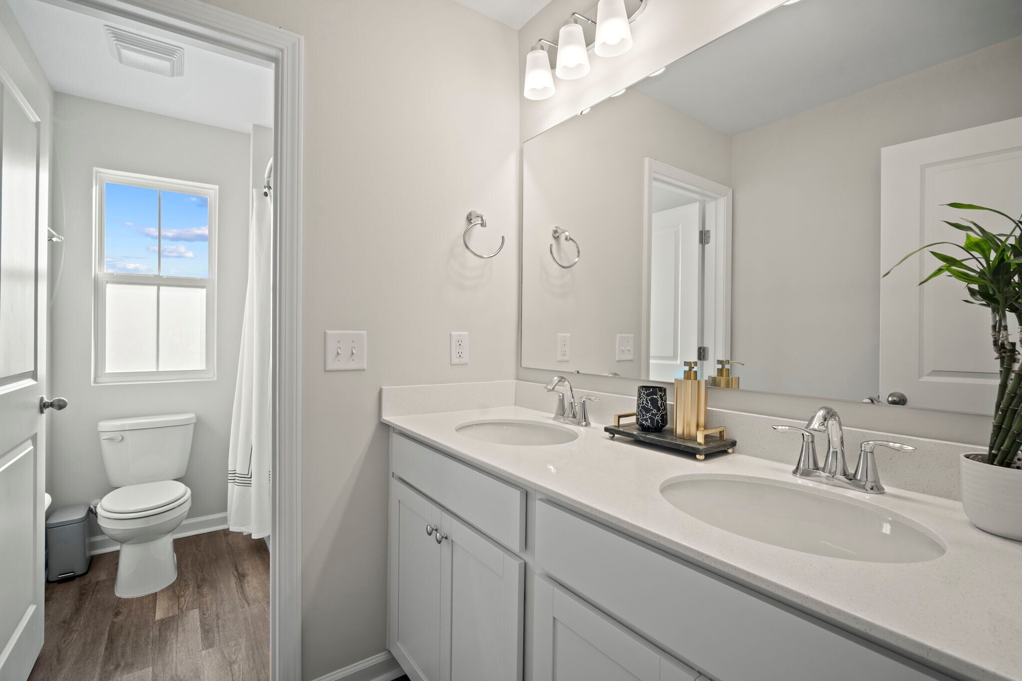Building Photo - 567 Dreher Dr