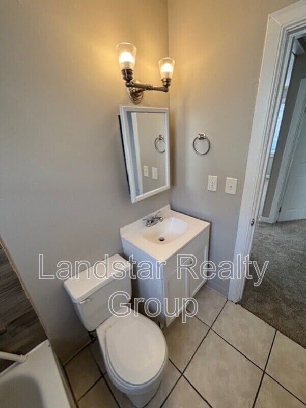 Building Photo - 3762 Parthenia Ave